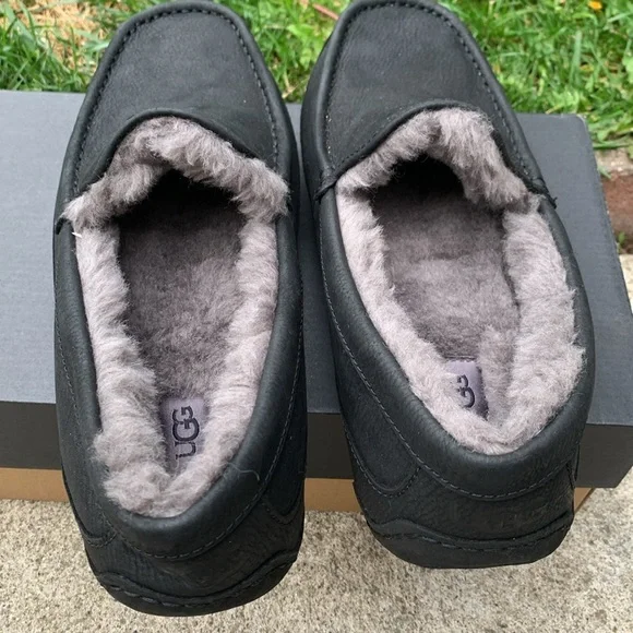 UGG Mens Slippers Ascor Leather Size 11 & Size 8 Black Nwt - Picture 5 of 8